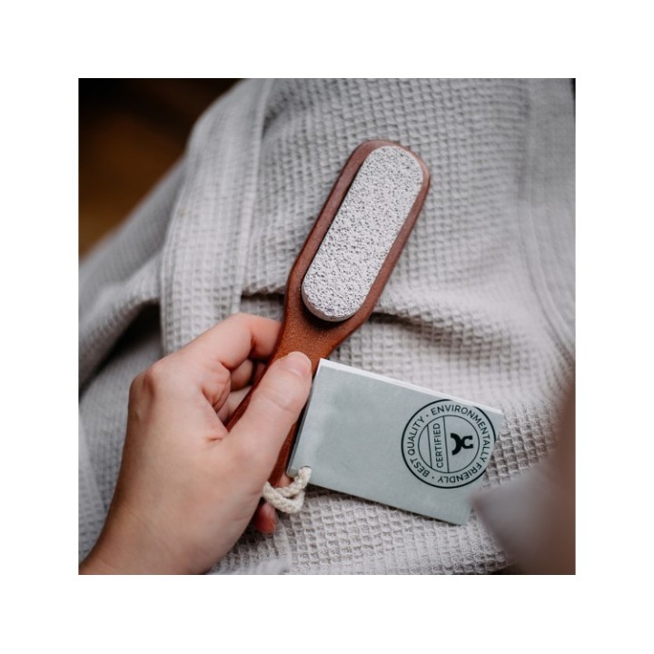 Φυσική Ελαφρόπετρα με Ξύλινη Λαβή